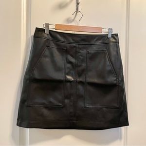 S A L E !!!! NWT LOFT Faux Leather Pocket Shift Skirt, Size 8.